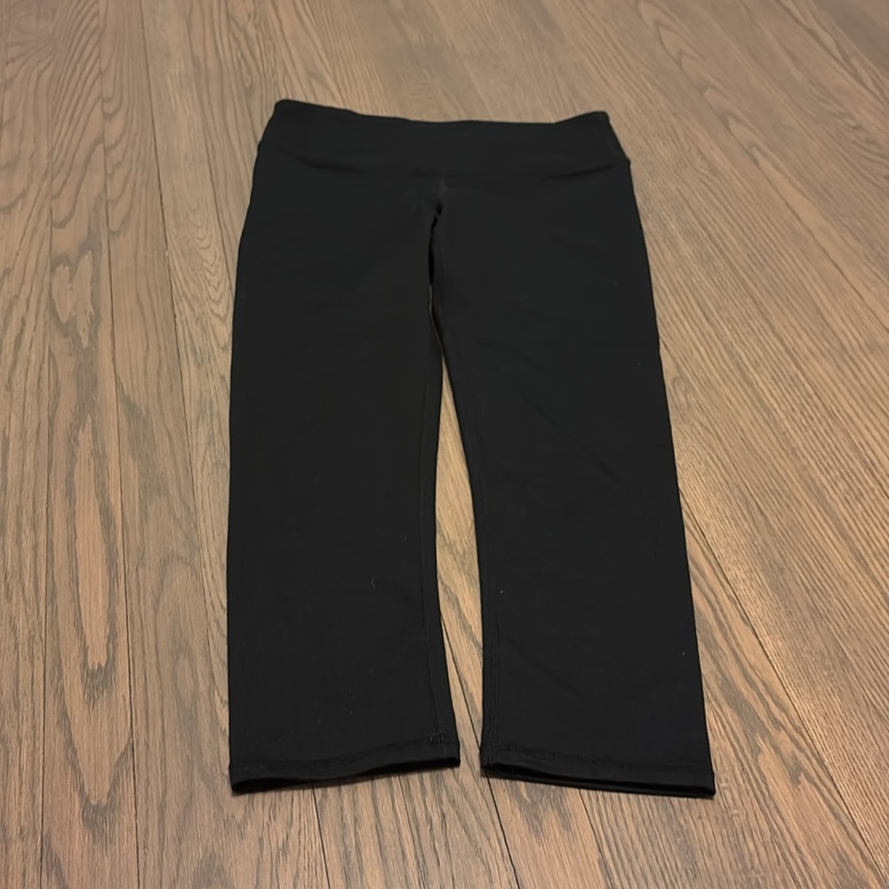 Fabletics capris - Picture 2 of 4